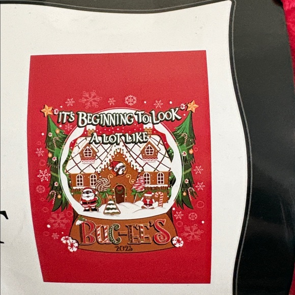 Brand new — BUC-EE’S Holiday Blanket - Red and White - Picture 3 of 7